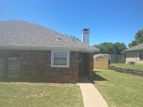 10303 Lone Pine Lane, Fort Worth, TX, 76108 | Card Image