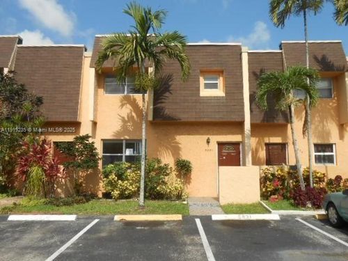 80-5831 Blueberry Ct, Lauderhill, FL, 33313-3080 | Card Image