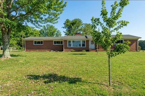 3564 Smithville Hwy, Mc Minnville, TN, 37110-6569 | Card Image