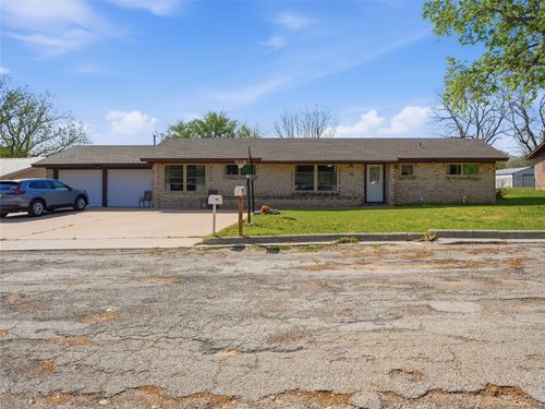 1224 N Holland St, De Leon, TX, 76444-1161 | Card Image