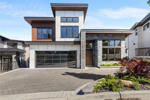 2189 Navigators Rise, Victoria, BC, V9B0P4 | Card Image