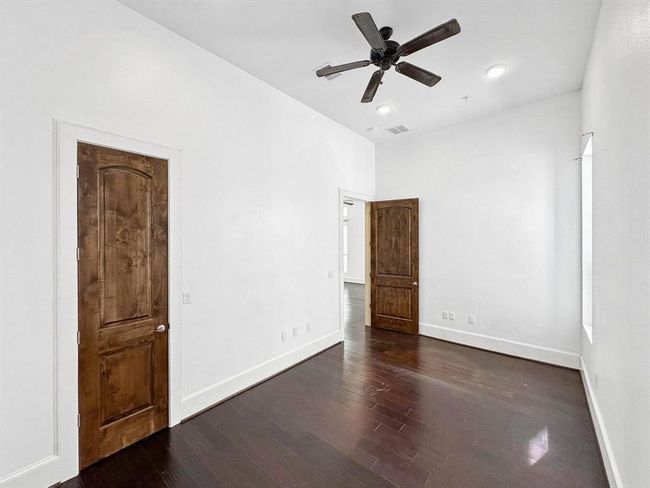 2014 Sabine St, House other with 4 bedrooms, 5 bathrooms and 2 parking in Houston TX | Image 26