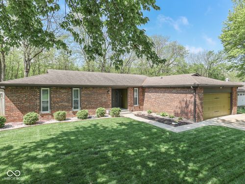 748 Woodcreek Ct, Greenwood, IN, 46142-7271 | Card Image