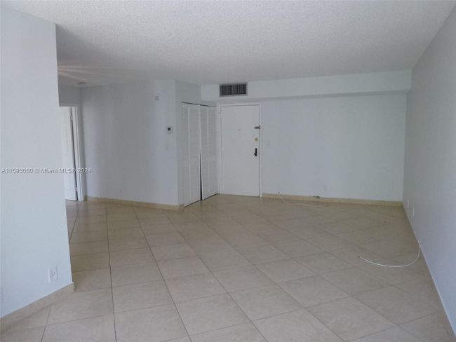 505 - 17011 N Bay Rd, Condo with 2 bedrooms, 2 bathrooms and null parking in Sunny Isles Beach FL | Image 14