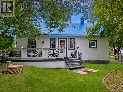 20 Railway Ave, Mervin, SK, S0M | Card Image