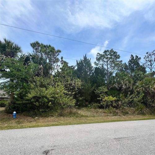 90 Coral Reef Ct N, PALM COAST, FL, 32137-8373 | Card Image