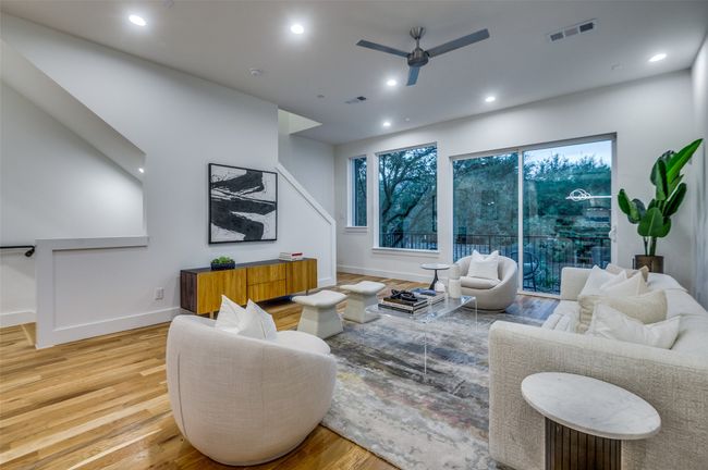 14911 Reserve Circle, Townhouse with 3 bedrooms, 4 bathrooms and null parking in Addison TX | Image 13