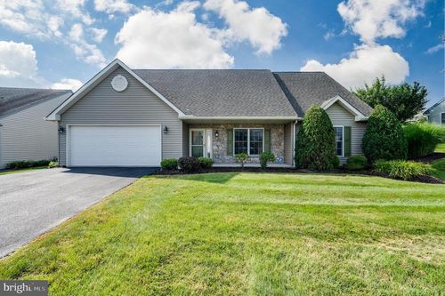 126 S Cacoosing Dr, SINKING SPRING, PA, 19608-9599 | Card Image