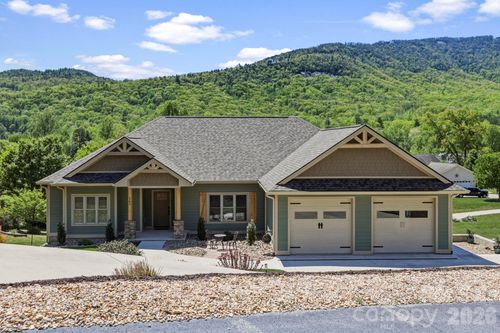 141 N Crab Meadow Drive, Hendersonville, NC, 28739 | Card Image