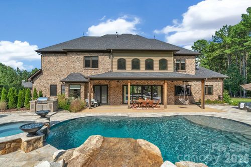 7946 Norman Pointe Dr, Denver, NC, 28037-7628 | Card Image