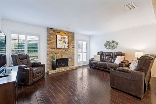 1211-15151 Berry Trl, Dallas, TX, 75248-6327 | Card Image