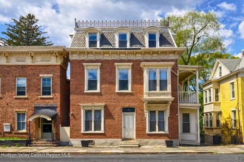 261 Main St, Catskill, NY, 12414-1532 | Card Image