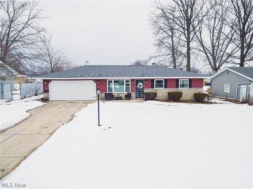 644 Chapel Ln, Campbell, OH, 44405-2006 | Card Image