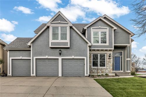 1327 Huntington Dr, Liberty, MO, 64068-3283 | Card Image