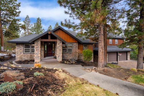 3063 Nw Duffy Dr, Bend, OR, 97703-5485 | Card Image