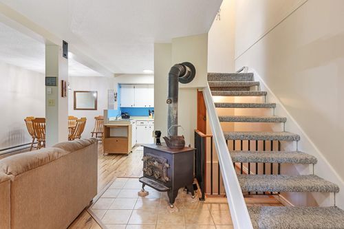 2-1084 Washington Way, Courtenay, BC, V9J1L0 | Card Image