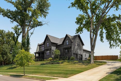 3006 Natures Landing Dr, Franklin, TN, 37064-1800 | Card Image