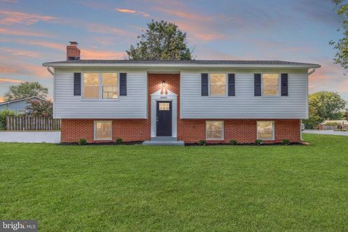 3805 Bedford Dr, JEFFERSON, MD, 21755-8356 | Card Image