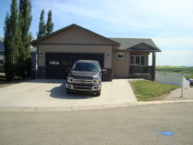 2 Evron Pl, House other with 4 bedrooms, 3 bathrooms and 4 parking in Trochu AB | Image 10