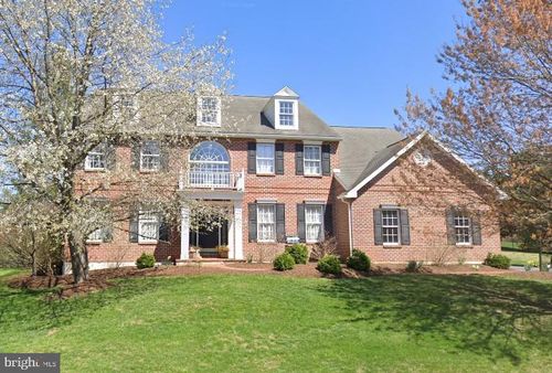 10 Linree Ave, READING, PA, 19606-9074 | Card Image