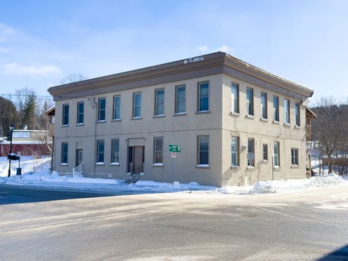 25 King St W, Millbrook, ON, L0A1G0 | Card Image