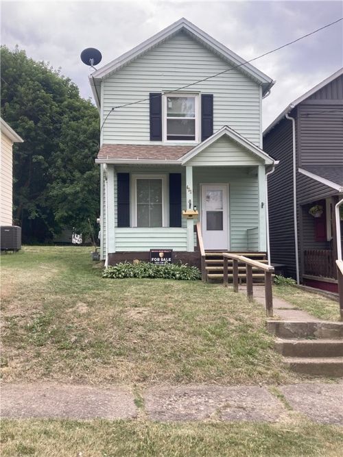422 Galbreath St, New Castle, PA, 16101-5004 | Card Image