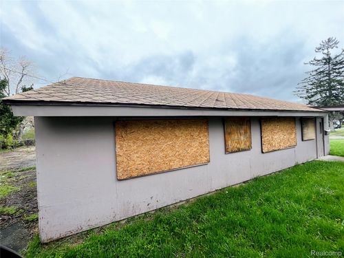 1848 S Averill Ave, Flint, MI, 48503-4402 | Card Image