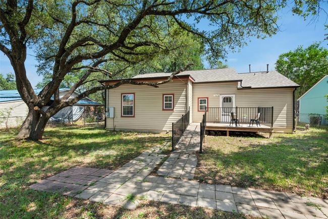1510 Circle Dr, House other with 3 bedrooms, 2 bathrooms and 2 parking in Round Rock TX | Image 24