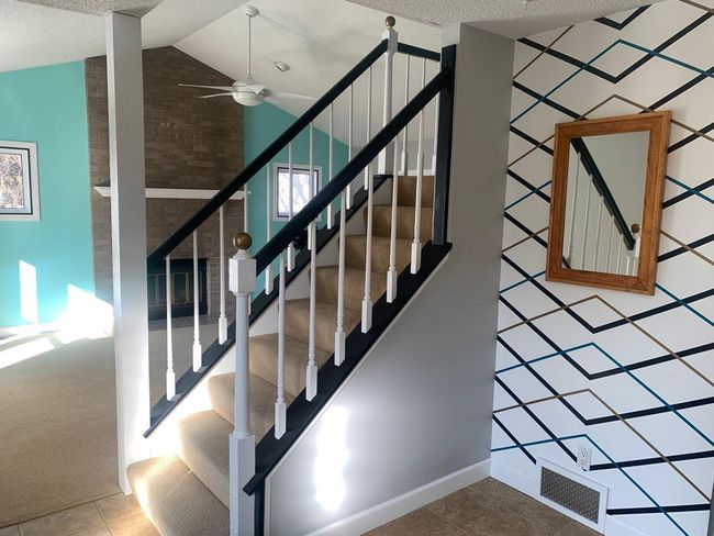 Front entry | Image 15