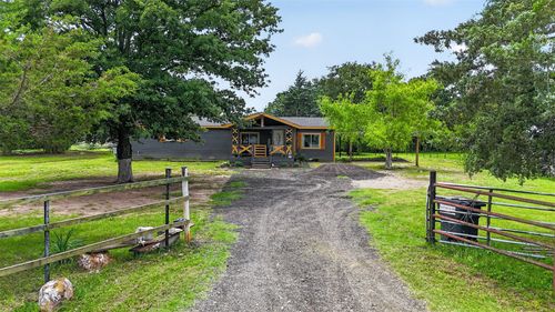 9238 Hays Cir, Quinlan, TX, 75474-4157 | Card Image