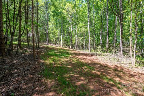 31-0 Captains Cove Ln, Lincolnton, NC, 28092 | Card Image