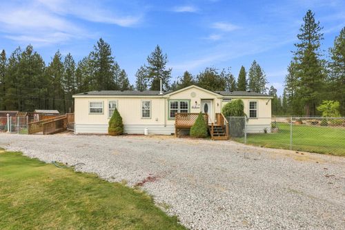 5 W Montgomery Rd, Deer Park, WA, 99006-9157 | Card Image