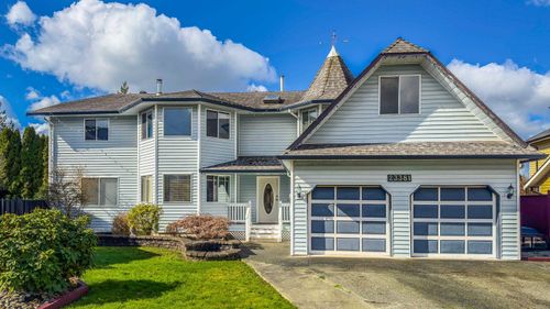 23381 Whippoorwill Ave, Maple Ridge, BC, V2X9L8 | Card Image