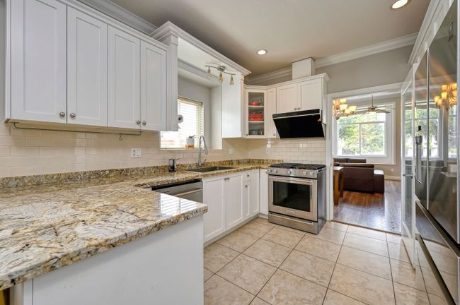 6112 Bryant Street, Home with 4 bedrooms, 3 bathrooms and 2 parking in Burnaby BC | Image 8