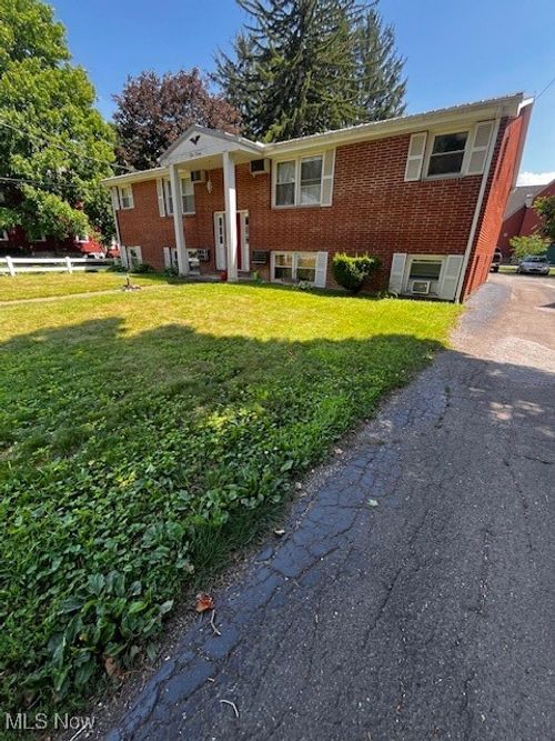 2-320 E Chestnut Street, Lisbon, OH, 44432 | Card Image
