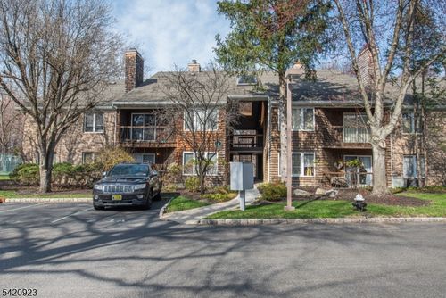 apt-1a-2 Tulip Cres, Little Falls, NJ, 07424-1661 | Card Image