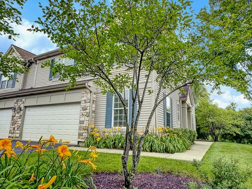 1089 Ellsworth Dr, Grayslake, IL, 60030-3364 | Card Image