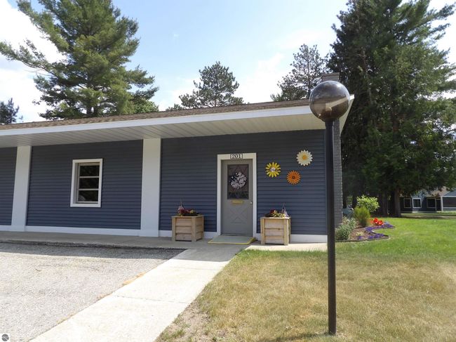 19 - 144 N Shore Dr W, House other with 2 bedrooms, 2 bathrooms and null parking in Cadillac MI | Image 34