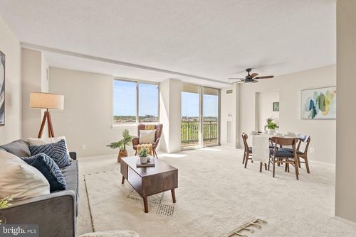 apt-1016-501 Slaters Ln, ALEXANDRIA, VA, 22314-1118 | Card Image
