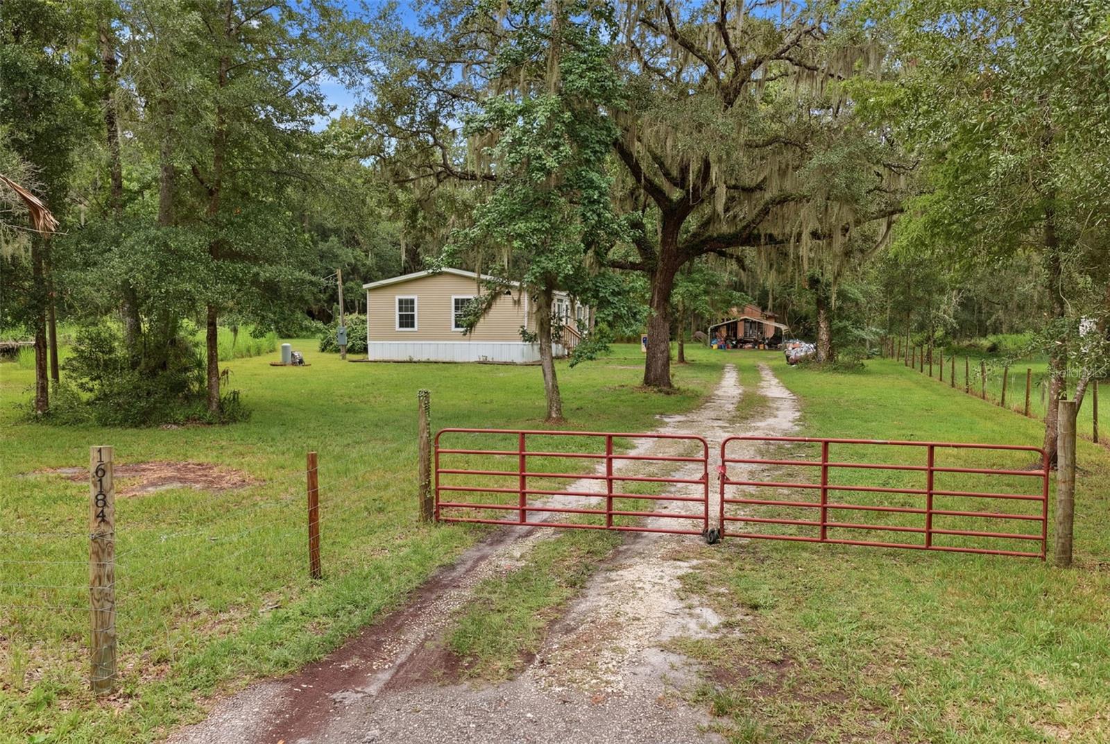 Residential in BROOKSVILLE 2