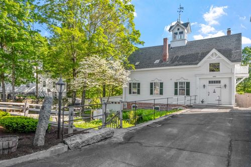 11 Highland St, Meredith, NH, 03253-6213 | Card Image