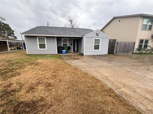 5510 Chennault Rd, Houston, TX, 77033-1712 | Card Image