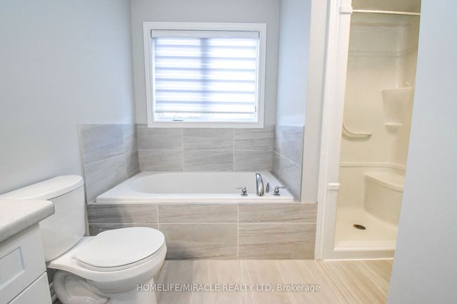 25 Barker Pky, House other with 3 bedrooms, 3 bathrooms and 2 parking in Thorold ON | Image 28