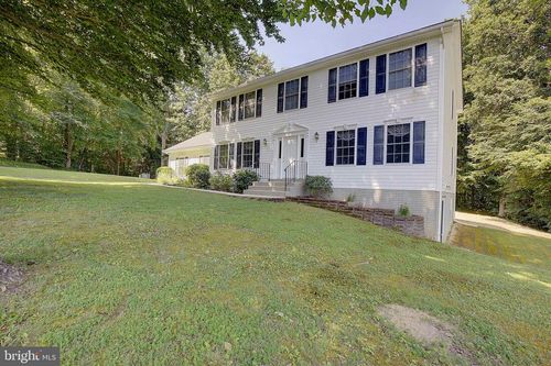 2310 Stella Dr, HUNTINGTOWN, MD, 20639-4220 | Card Image