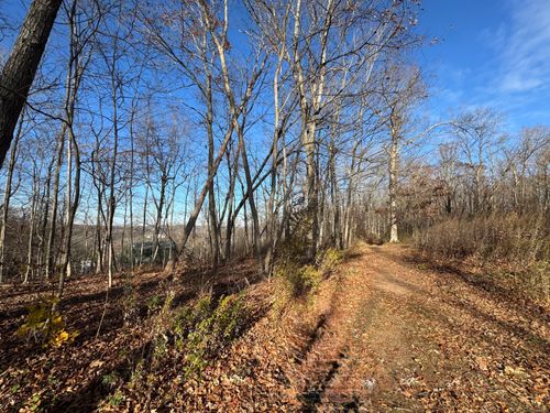 71 Hilltop Dr, Branford, CT, 06405-2311 | Card Image