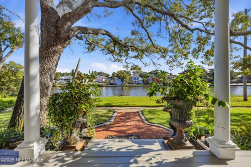 153 Washington St, St Augustine, FL, 32084-4932 | Card Image