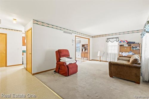 5955 N Beech Daly Rd, Dearborn Heights, MI, 48127-3061 | Card Image