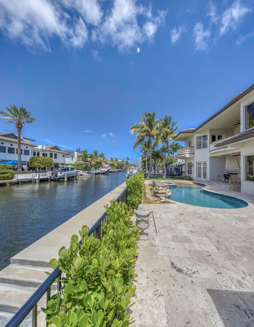 945 Cypress Dr, Delray Beach, FL, 33483-4901 | Card Image