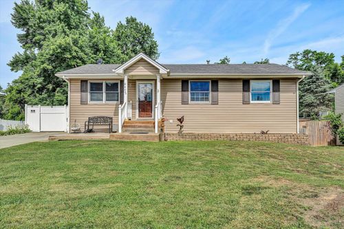 8402 Brubaker Dr, Roanoke, VA, 24019-1831 | Card Image