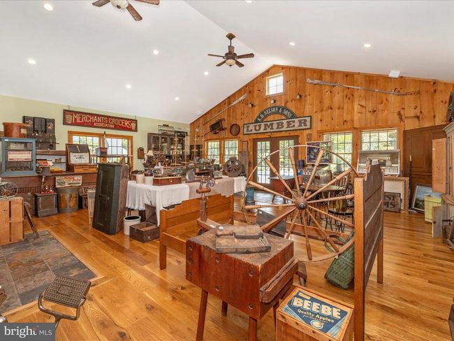 9314 Pear Ln, House other with 4 bedrooms, 3 bathrooms and null parking in FREDERICK MD | Image 41